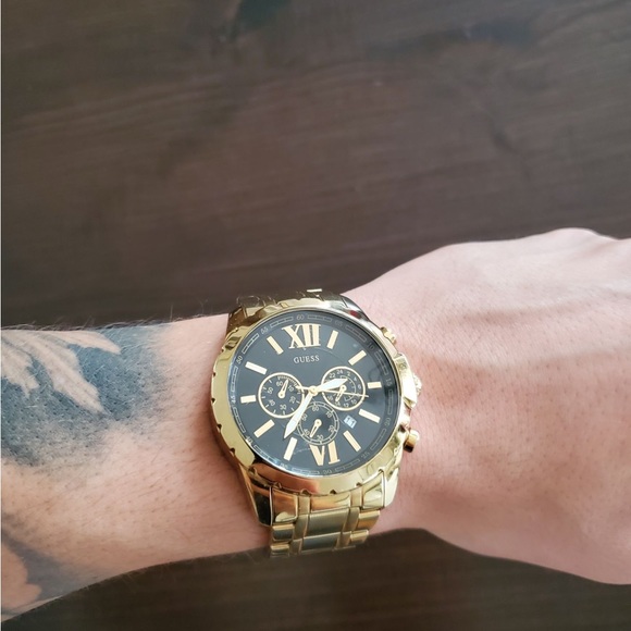 Guess Chronograph Gold Tone W0193G1 - Picture 3 of 8